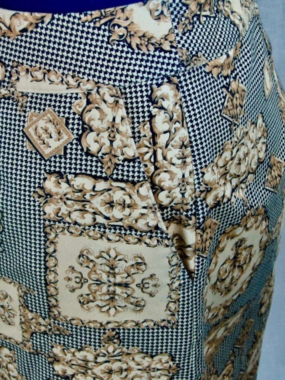Women 10 Preppy Old Money Pencil Skirt Modest Houndstooth 90s Retro Ornate Earth - Picture 9 of 10